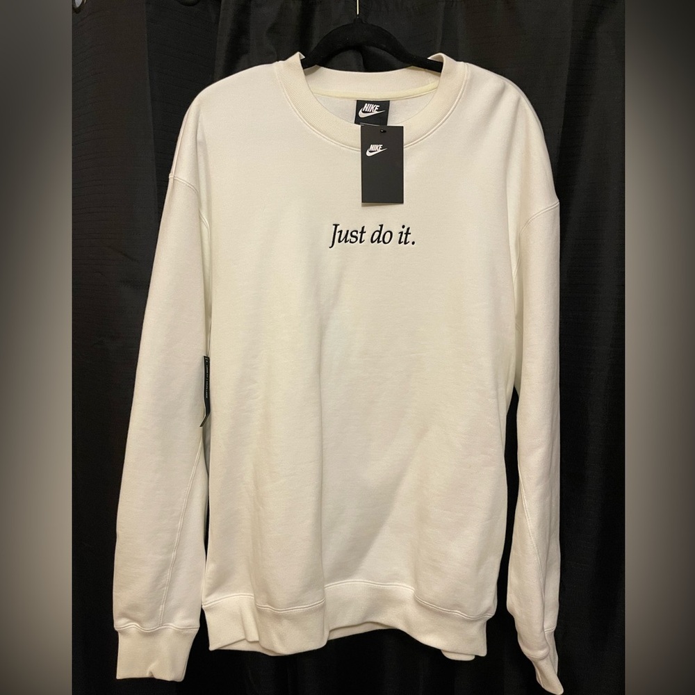 Nike Crew Neck, New with Tags